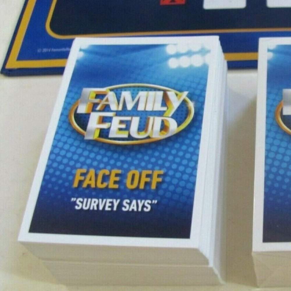 BRAND NEW FAMILY FEUD BOARD GAME - Picture 7 of 11